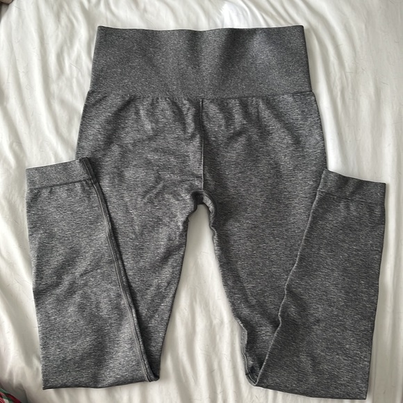 NWOT Light Grey Marl Gymshark Adapt Seamless Leggings S - Picture 4 of 5